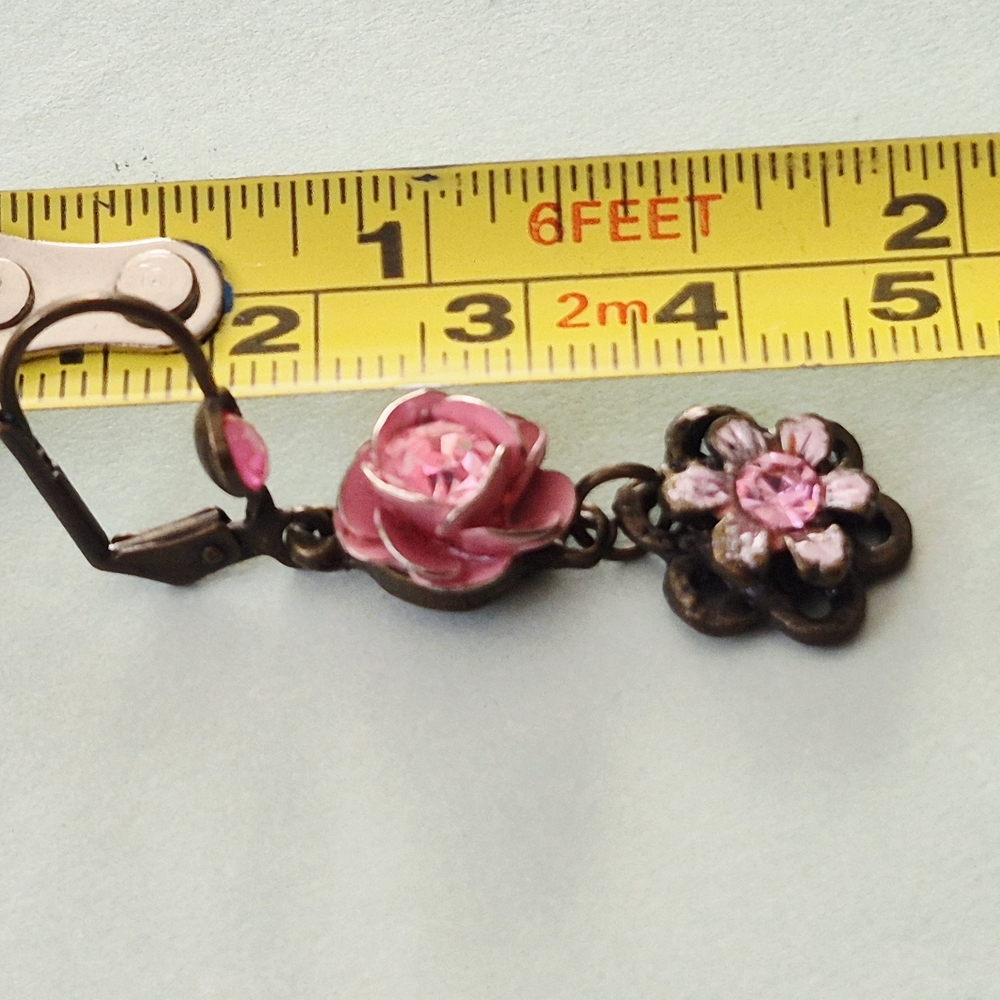 Earrings With Bronze Tone And Flowers With Pink Rhinstones. Delicate Vintage - Picture 4 of 4